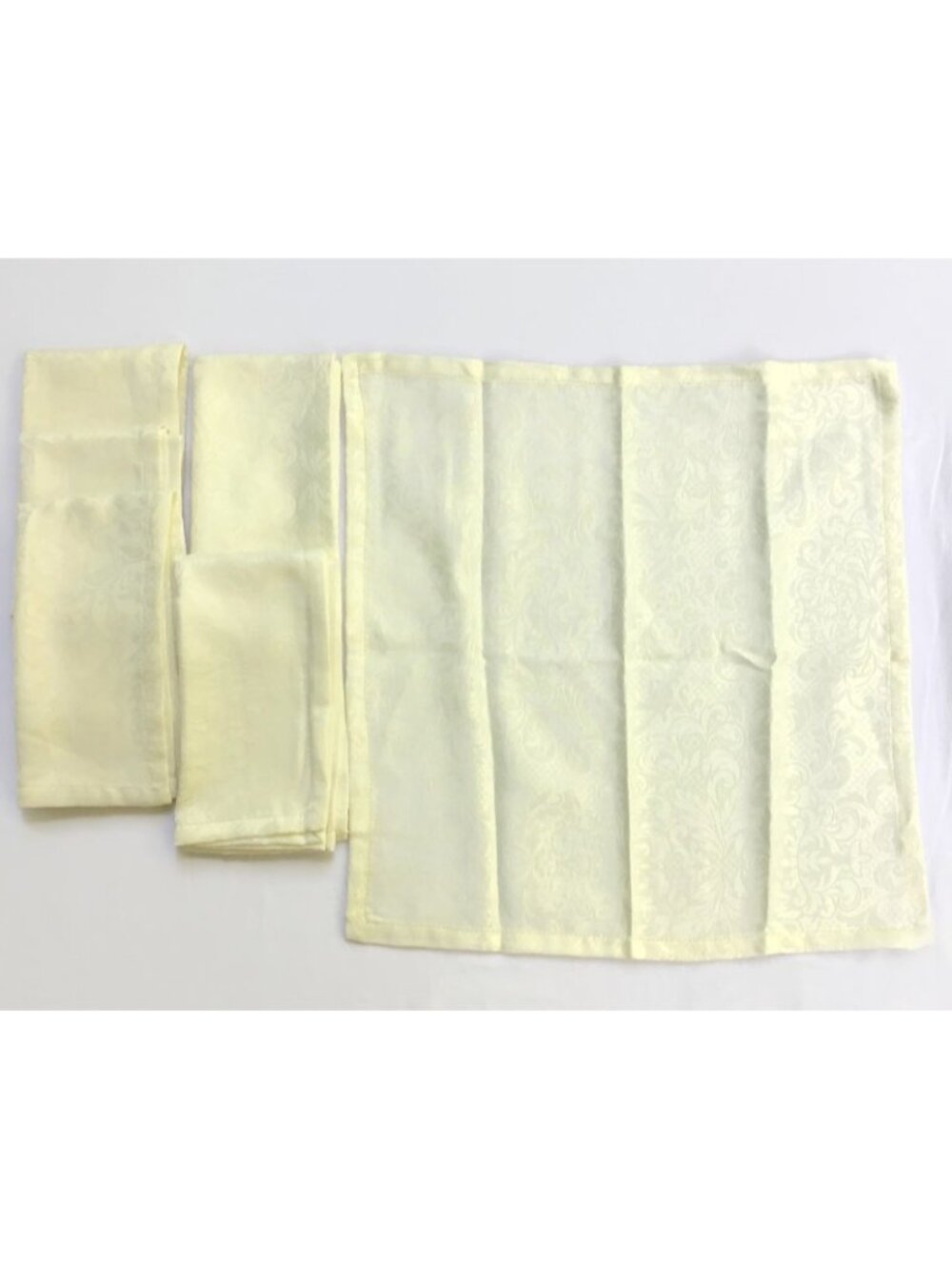 Jaclyn Smith Ivory Damask Napkins Set of 6 18x18 Elegant